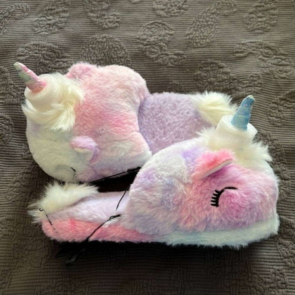 KIDS Unicorn Slippers - Size 4/5